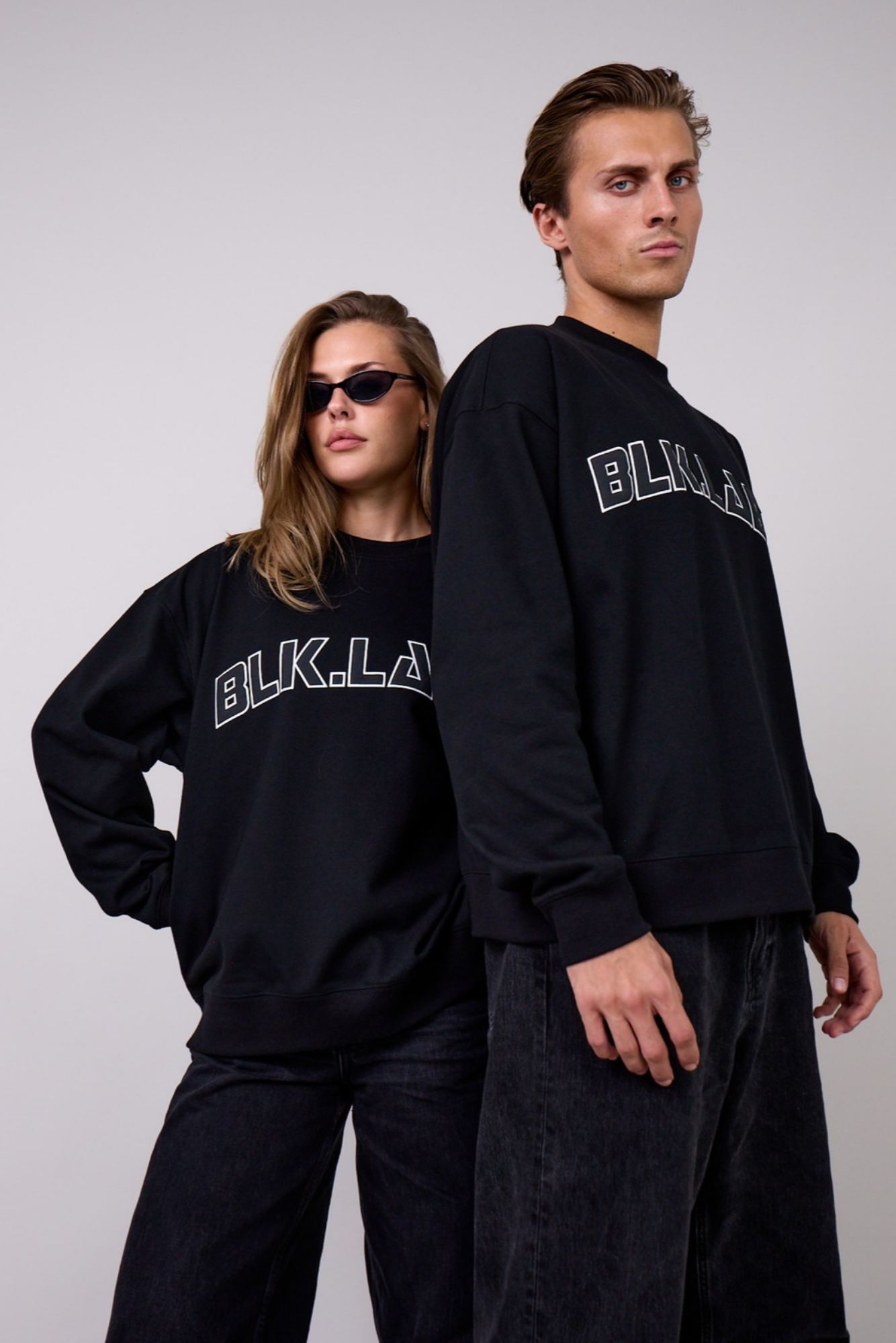 11WILD CREW NECK hover